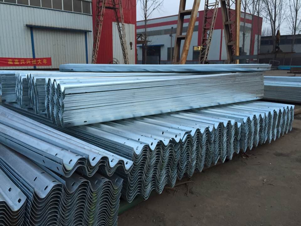 波形護欄板制作流程是怎么樣的？