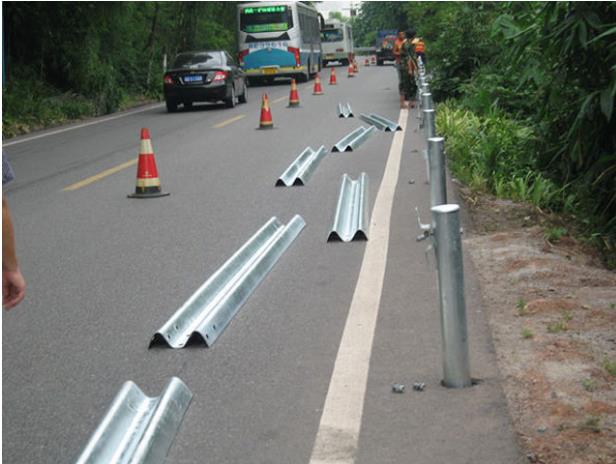 波形梁護(hù)欄標(biāo)準(zhǔn)規(guī)范是怎樣的?